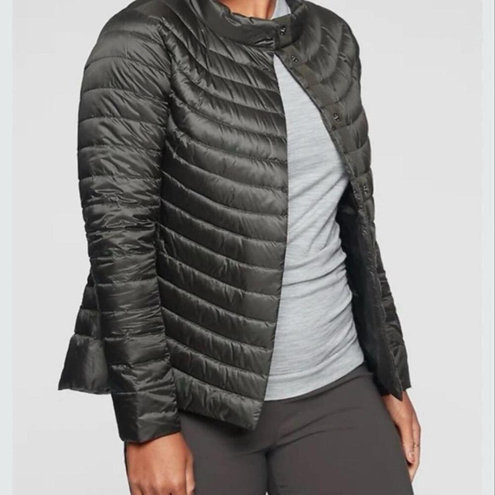 Athleta Downkind Goose Down Puffer Jacket XS Black Packable Winter Outdoor
